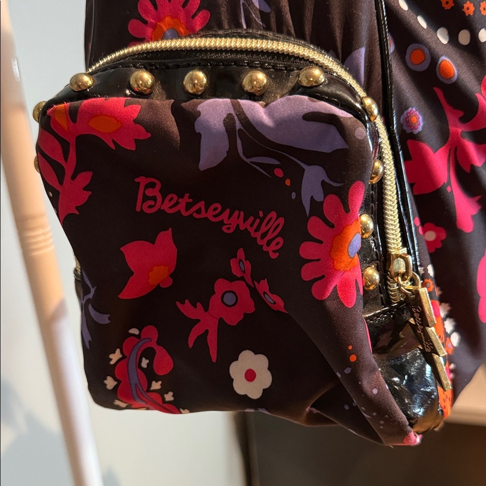 Betsyville Floral Paisley Shoulder Bag - Black and Pink - Picture 5 of 13